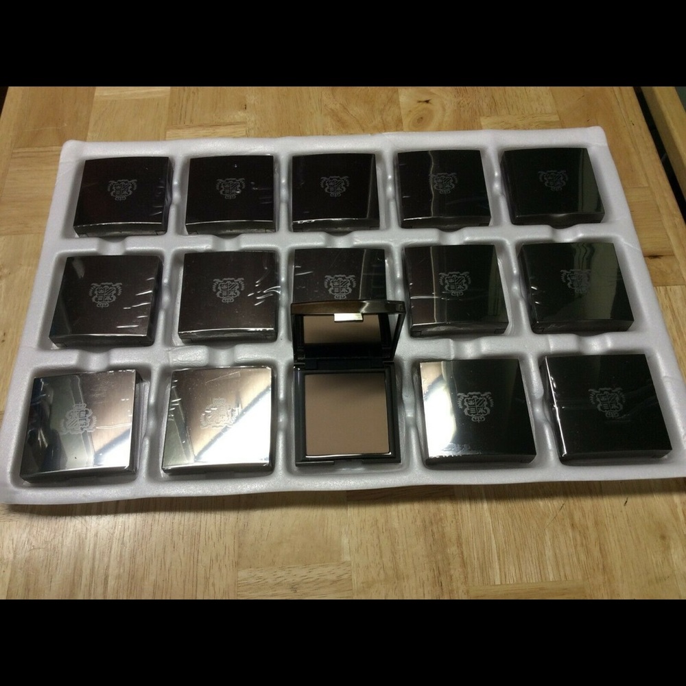 15x Borghese Mineral Translucent Finishing …